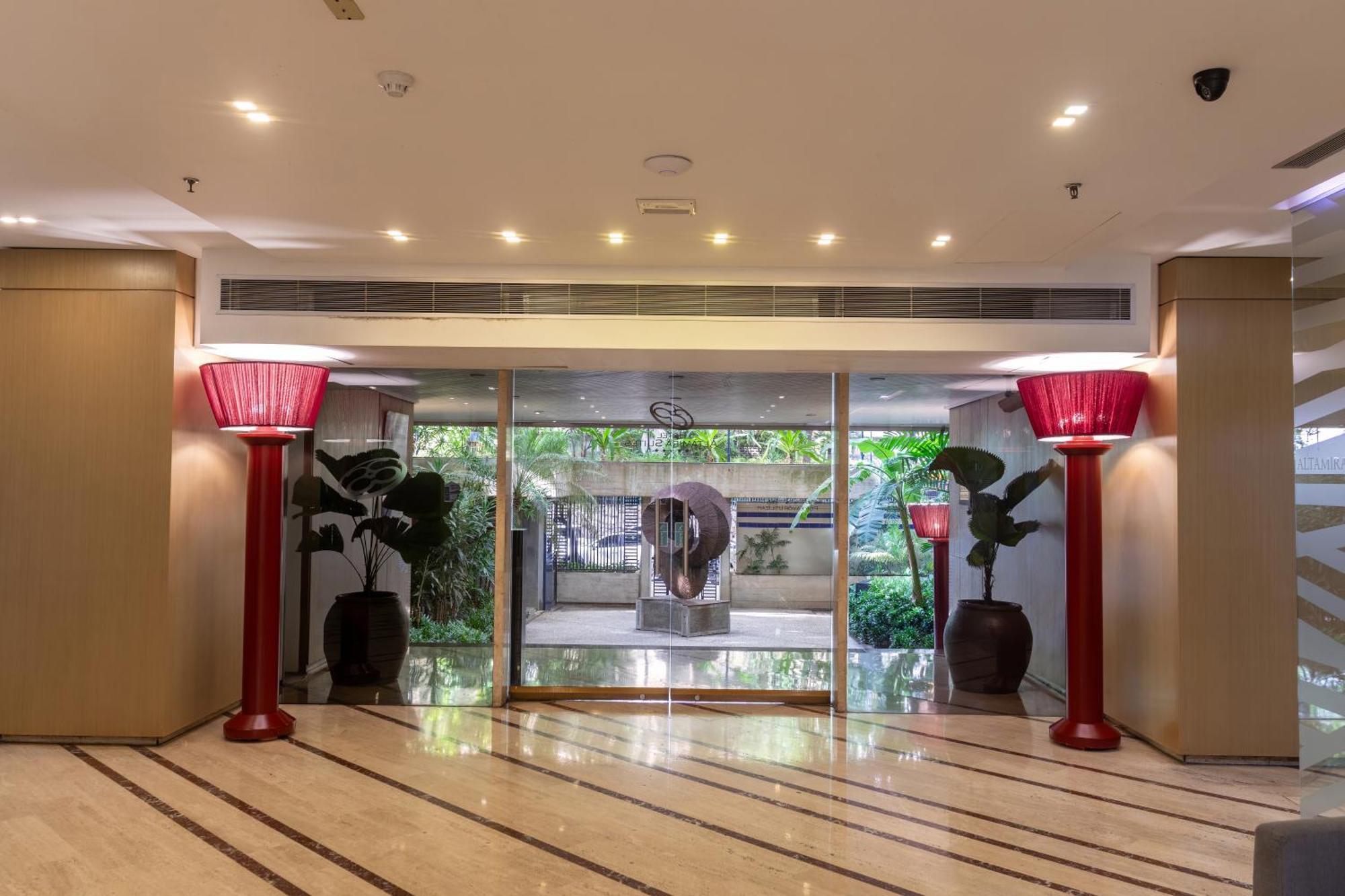 Hotel Altamira Suites Каракас Екстер'єр фото
